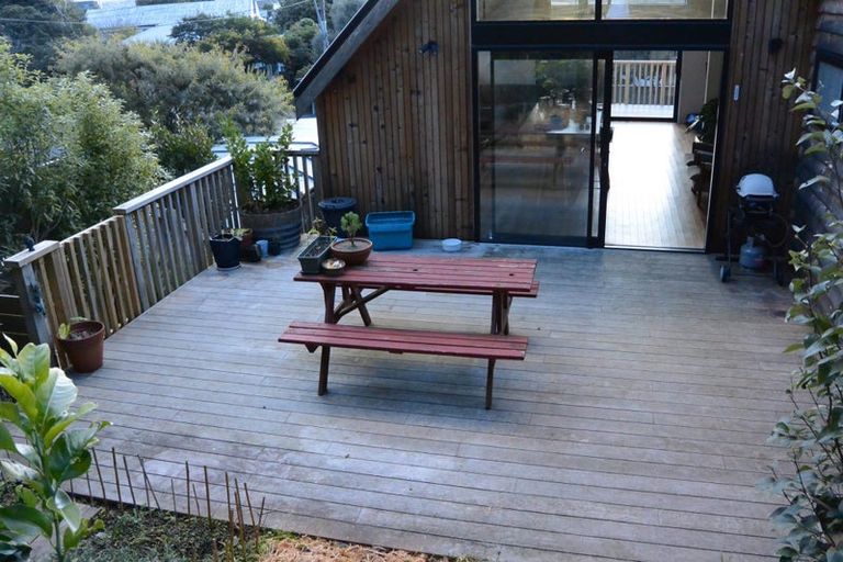 Photo of property in 325a Muritai Road, Eastbourne, Lower Hutt, 5013