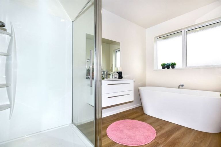 Photo of property in 70 Silver Peaks Drive, West Melton, 7618