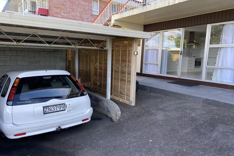 Photo of property in 1/23b Hillsborough Road, Hillsborough, Auckland, 1042