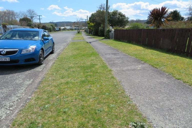 Photo of property in 36 Rangatira Drive, Mangakino, 3421