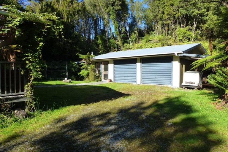 Photo of property in 1286 Lake Kaniere Road, Lake Kaniere, Kokatahi, 7881