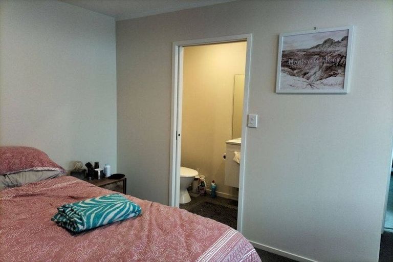 Photo of property in 13a Margaret Road, Raumati Beach, Paraparaumu, 5032