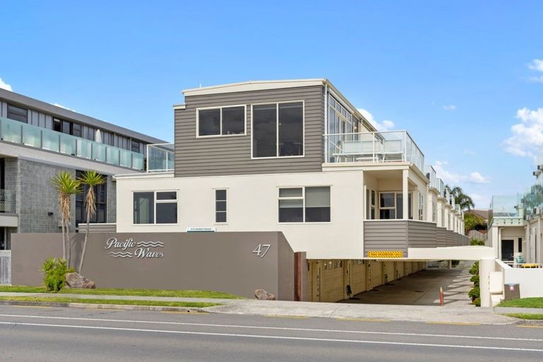 Photo of property in 6/47 Marine Parade, Mount Maunganui, 3116