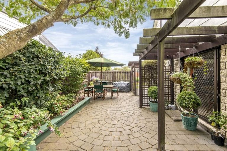 Photo of property in 47 Dunbarton Street, Redwood, Christchurch, 8051