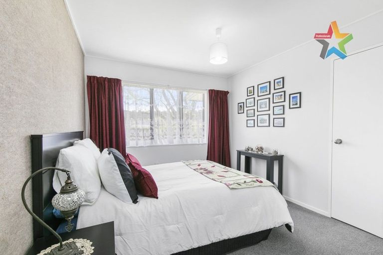 Photo of property in 16a Kairimu Street, Stokes Valley, Lower Hutt, 5019