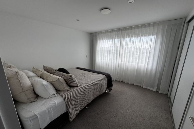 Photo of property in 10 Kawe Marie Lane, Takanini, 2112