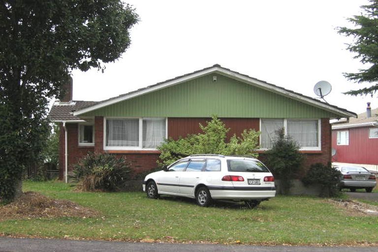 Photo of property in 5 Patts Avenue, Glendene, Auckland, 0602