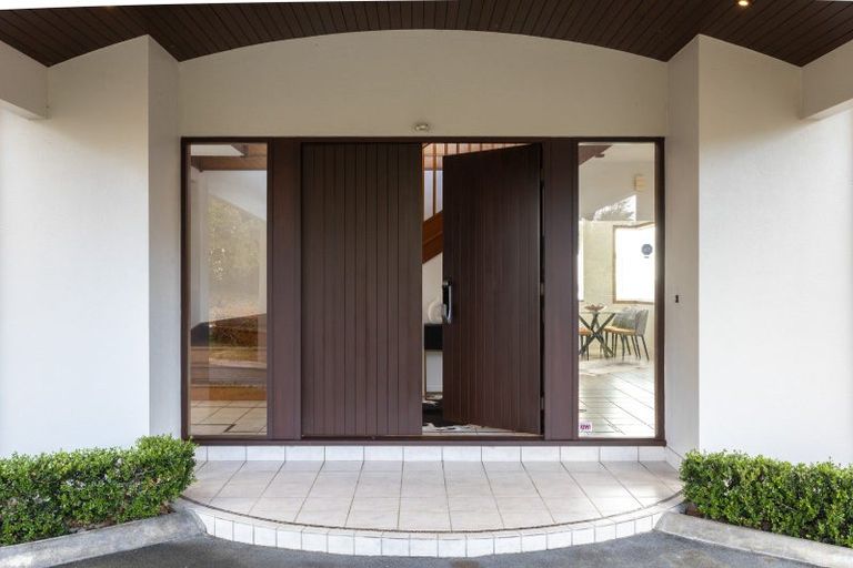 Photo of property in 189 Vaughans Road, Okura, Albany, 0792