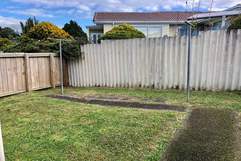 Photo of property in 2/109 Sycamore Drive, Sunnynook, Auckland, 0620