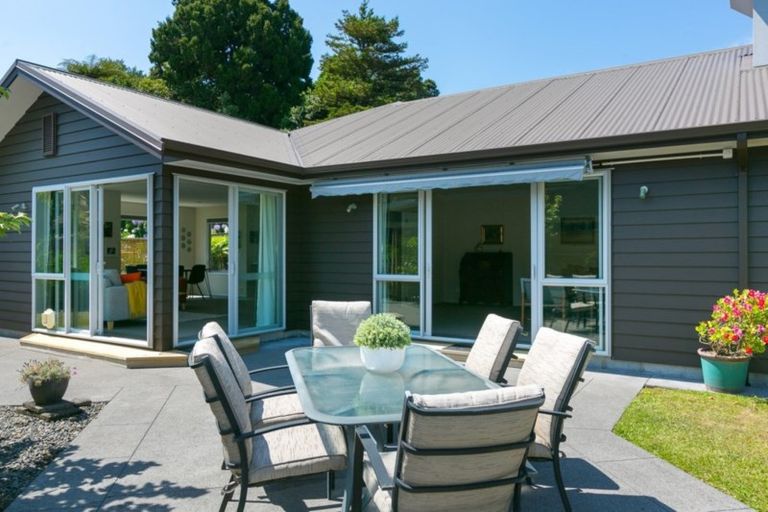 Photo of property in 58c Gilbert Street, New Plymouth, 4310