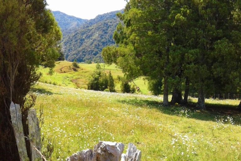 Photo of property in 445 Taita Road, Waimamaku, Kaikohe, 0473