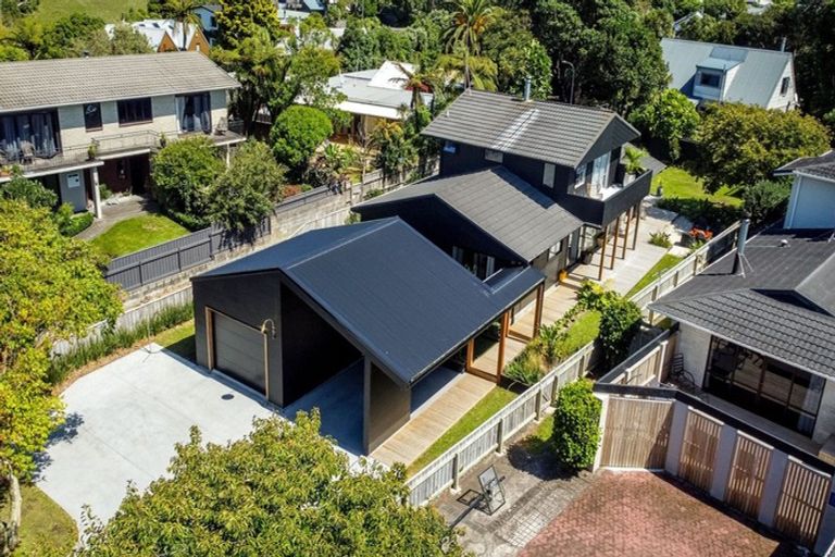 Photo of property in 23 Linda Street, Oakura, 4314