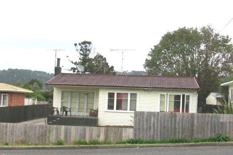Photo of property in 28 Glengarry Road, Glen Eden, Auckland, 0602