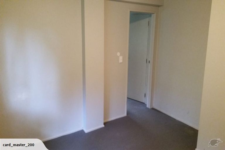 Photo of property in 16a Vonnell Place, Birkdale, Auckland, 0626