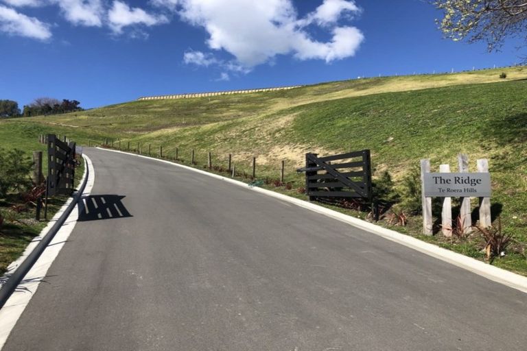 Photo of property in 15 Te Roera Drive, Taradale, Napier, 4112