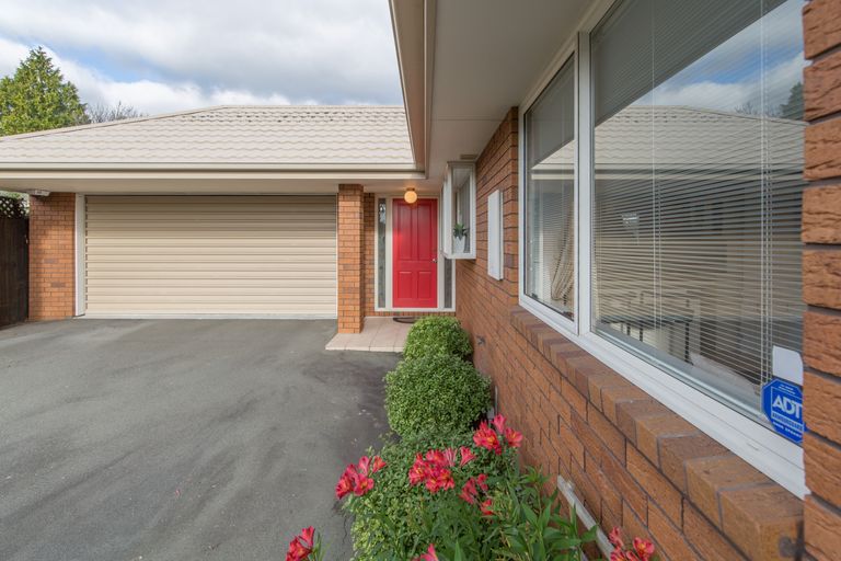 Photo of property in 2/59 Brodie Street, Ilam, Christchurch, 8041