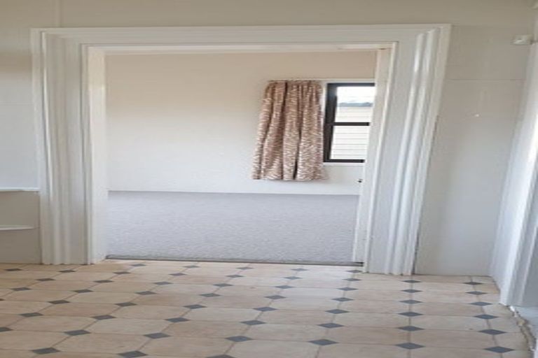 Photo of property in 22 Locking Street, Nelson South, Nelson, 7010