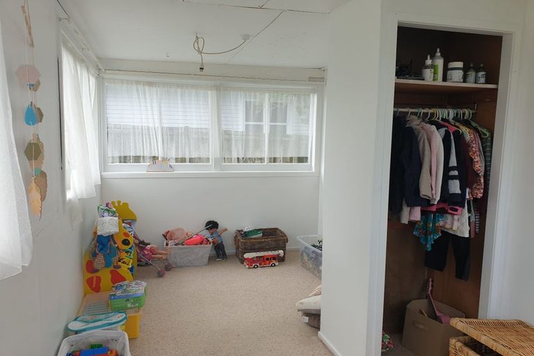 Photo of property in 27 Tramway Road, Beach Haven, Auckland, 0626