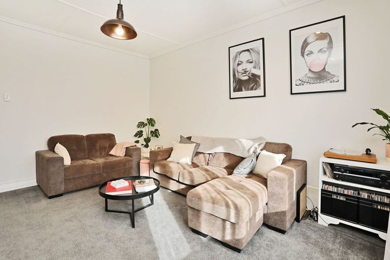 Photo of property in 139 Newcastle Street, Windsor, Invercargill, 9810