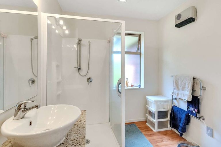 Photo of property in 2b Bank Street, Amberley, 7410