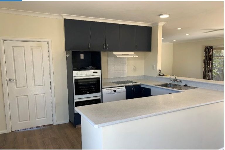 Photo of property in 161 Te Mata Road, Havelock North, 4130