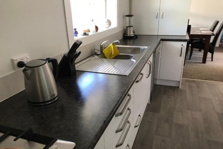 Photo of property in 50 Pulham Crescent, Queenwood, Hamilton, 3210