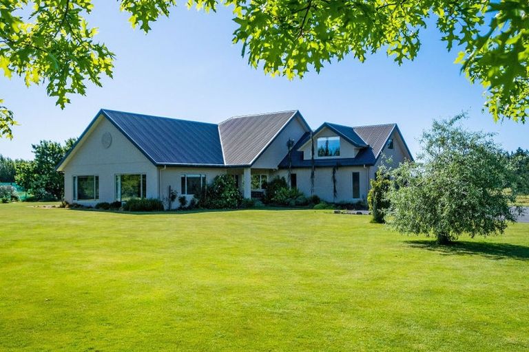 Photo of property in 70 Mount Hutt Station Road, Methven, Rakaia, 7782