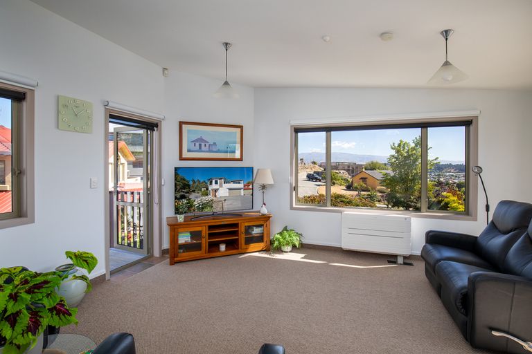 Photo of property in 17 Bodkin Road, Bridge Hill, Alexandra, 9320