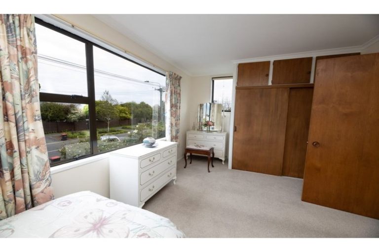 Photo of property in 1/124 Hamilton Avenue, Ilam, Christchurch, 8041