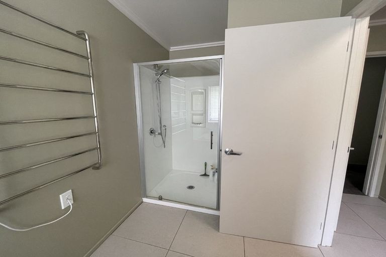 Photo of property in 16 Forest Heights, Wanaka, 9305