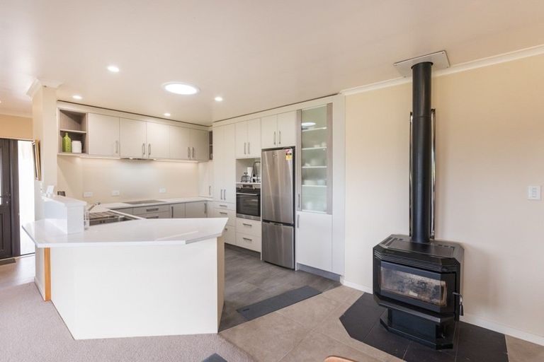 Photo of property in 32 Stoneleigh Lane, Aokautere, Palmerston North, 4471