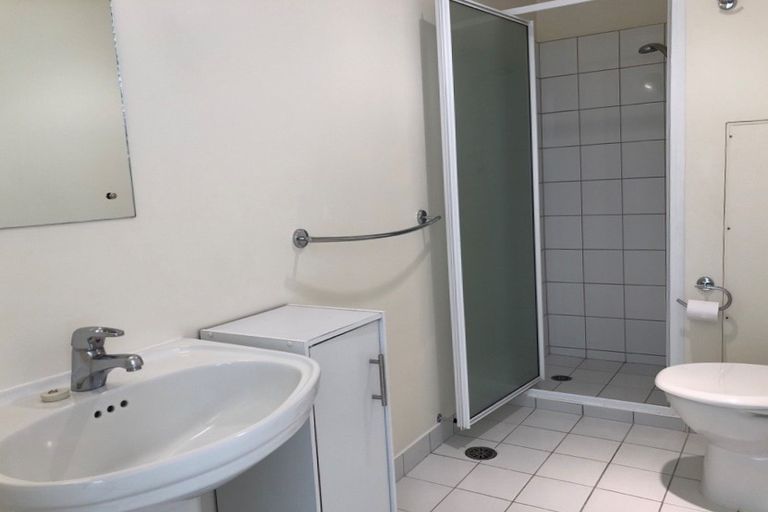 Photo of property in 3f/30 Westward Ho, Glen Eden, Auckland, 0602