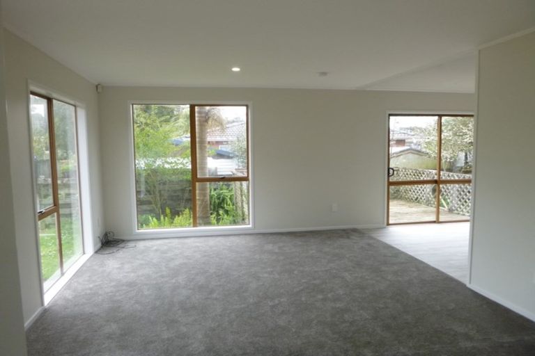 Photo of property in 43 Urlich Drive, Ranui, Auckland, 0612