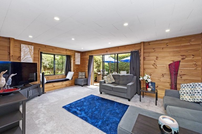 Photo of property in 2/98 Springs Road, Hornby, Christchurch, 8042