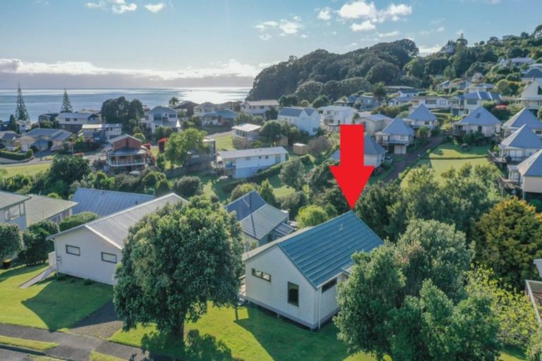 Photo of property in 221 Russell Bruce Place, Onemana, Whangamata, 3691