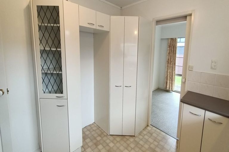 Photo of property in 27 Rushgreen Avenue, Pahurehure, Papakura, 2113