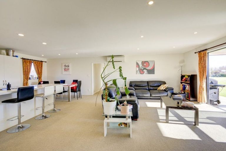 Photo of property in 8 Northside Drive, Waikuku, Rangiora, 7473