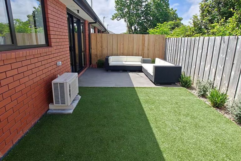 Photo of property in 6d Avonhead Road, Avonhead, Christchurch, 8042