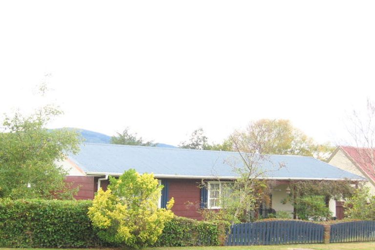 Photo of property in 14 Kurth Crescent, Silverstream, Upper Hutt, 5019