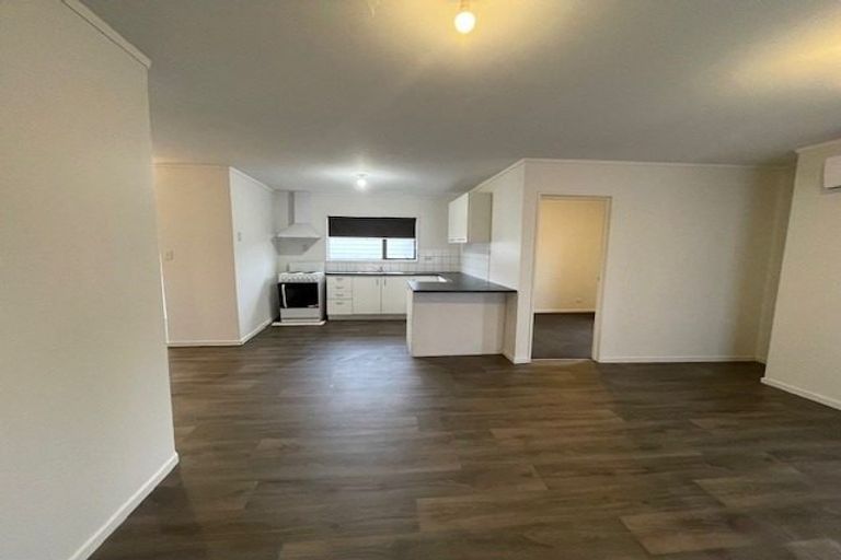 Photo of property in 1/21 Solveig Place, Randwick Park, Auckland, 2105