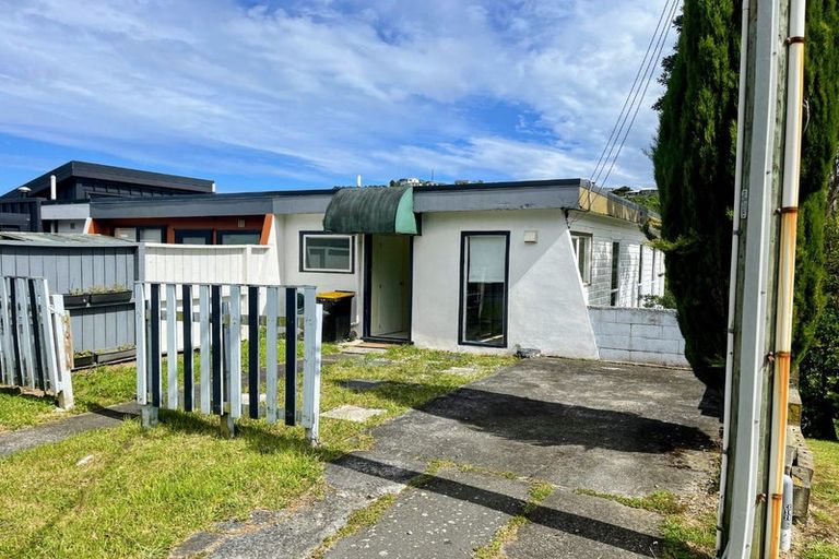 Photo of property in 51c Mandalay Terrace, Khandallah, Wellington, 6035