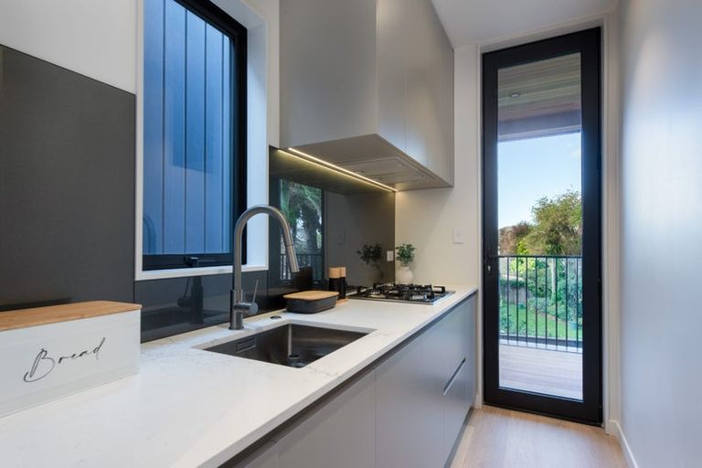 Photo of property in 12a Kowhai Road, Campbells Bay, Auckland, 0630