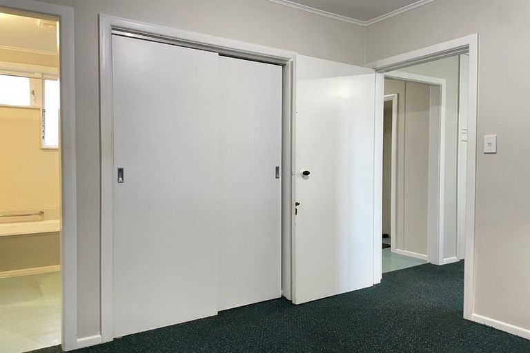 Photo of property in 9-38 Barber Grove, Moera, Lower Hutt, 5010