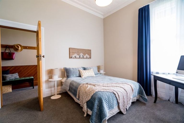 Photo of property in 44 Hargest Crescent, Saint Kilda, Dunedin, 9012