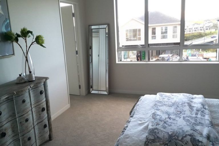 Photo of property in 98 Godfrey Drive, Orewa, 0931