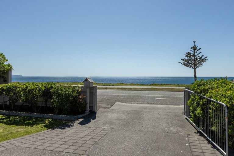 Photo of property in 71 The Esplanade, Westshore, Napier, 4110