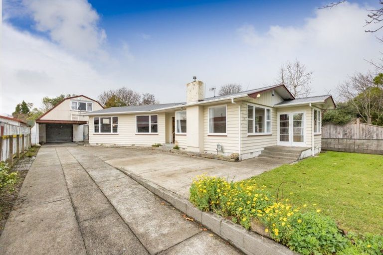 Photo of property in 27 Newbury Street, Awapuni, Palmerston North, 4412
