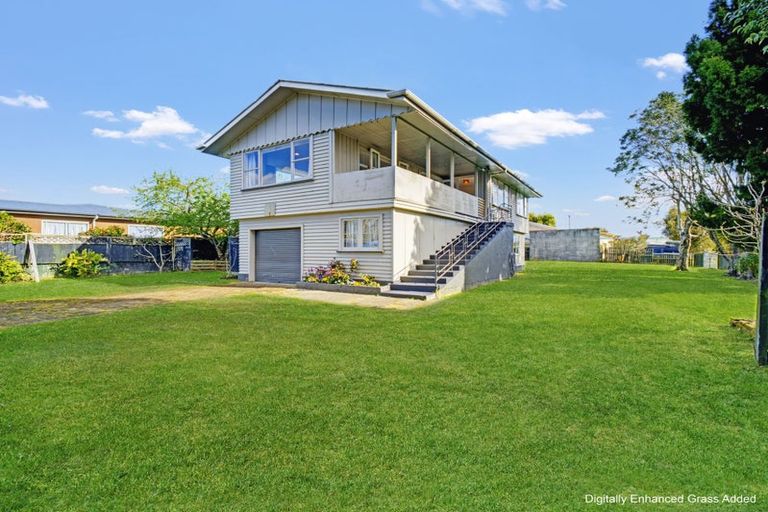 Photo of property in 6 Lee Road, Hannahs Bay, Rotorua, 3010