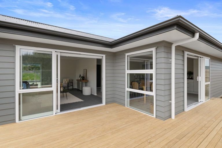 Photo of property in 6 Magnolia Place, Levin, 5510