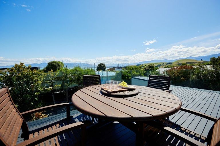 Photo of property in 17 Kotare Place, South Bay, Kaikoura, 7300